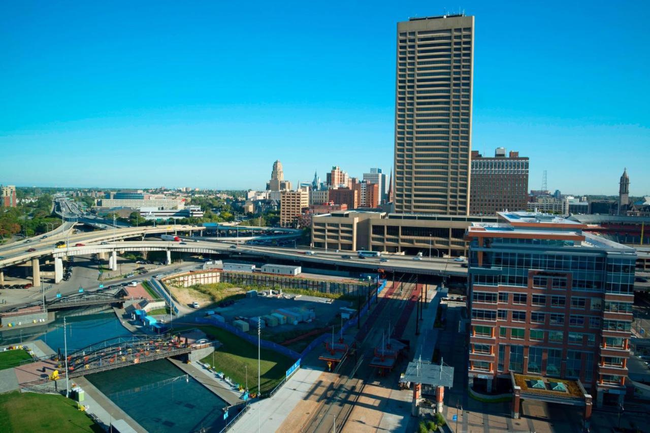 Buffalo Marriott At Lecom Harborcenter Exterior photo
